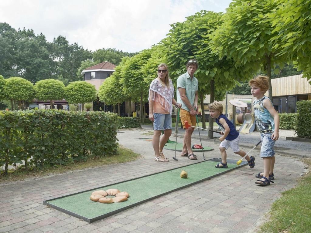 Landal De Vers Hotel Overloon ภายนอก รูปภาพ